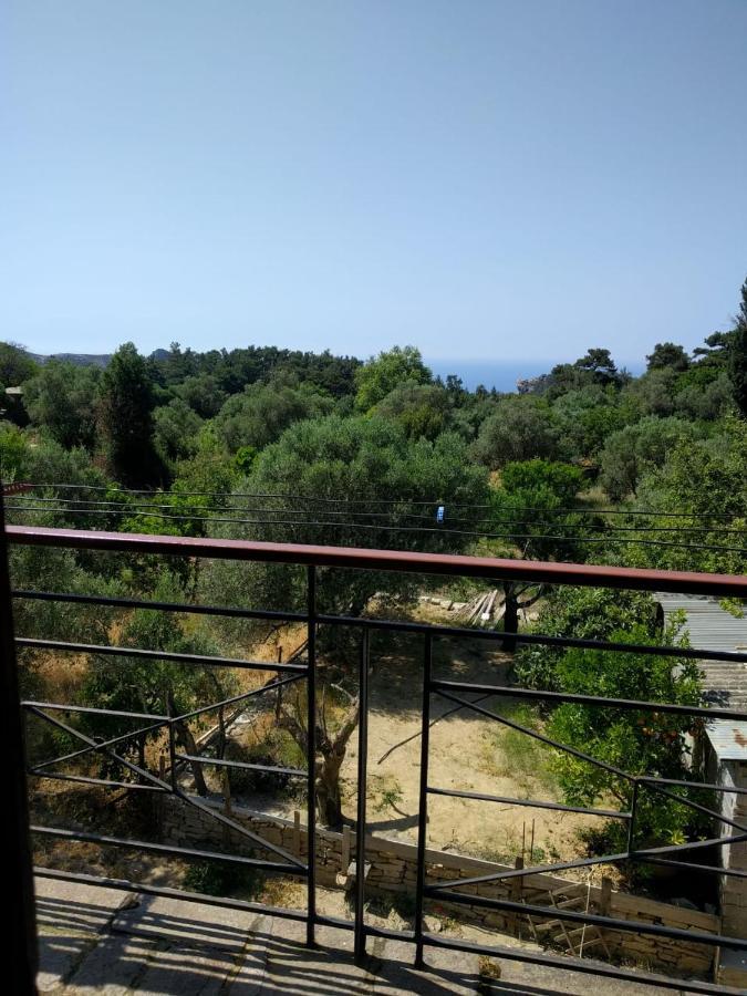Christos Center Rooms Raches  Exteriör bild